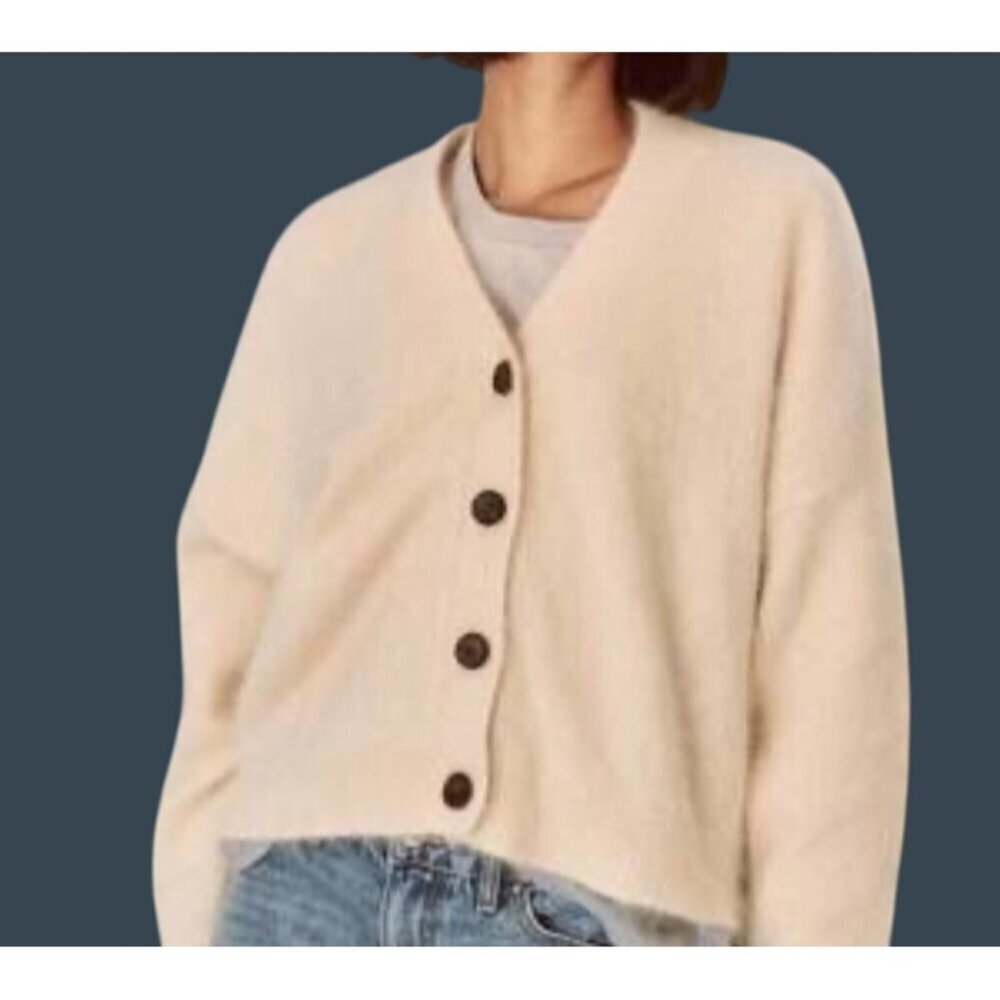 The GreatThe Fluffy Slouch cardigan sweater cream designer cozy soft neutral M